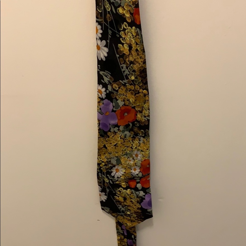 Brioni neck tie
